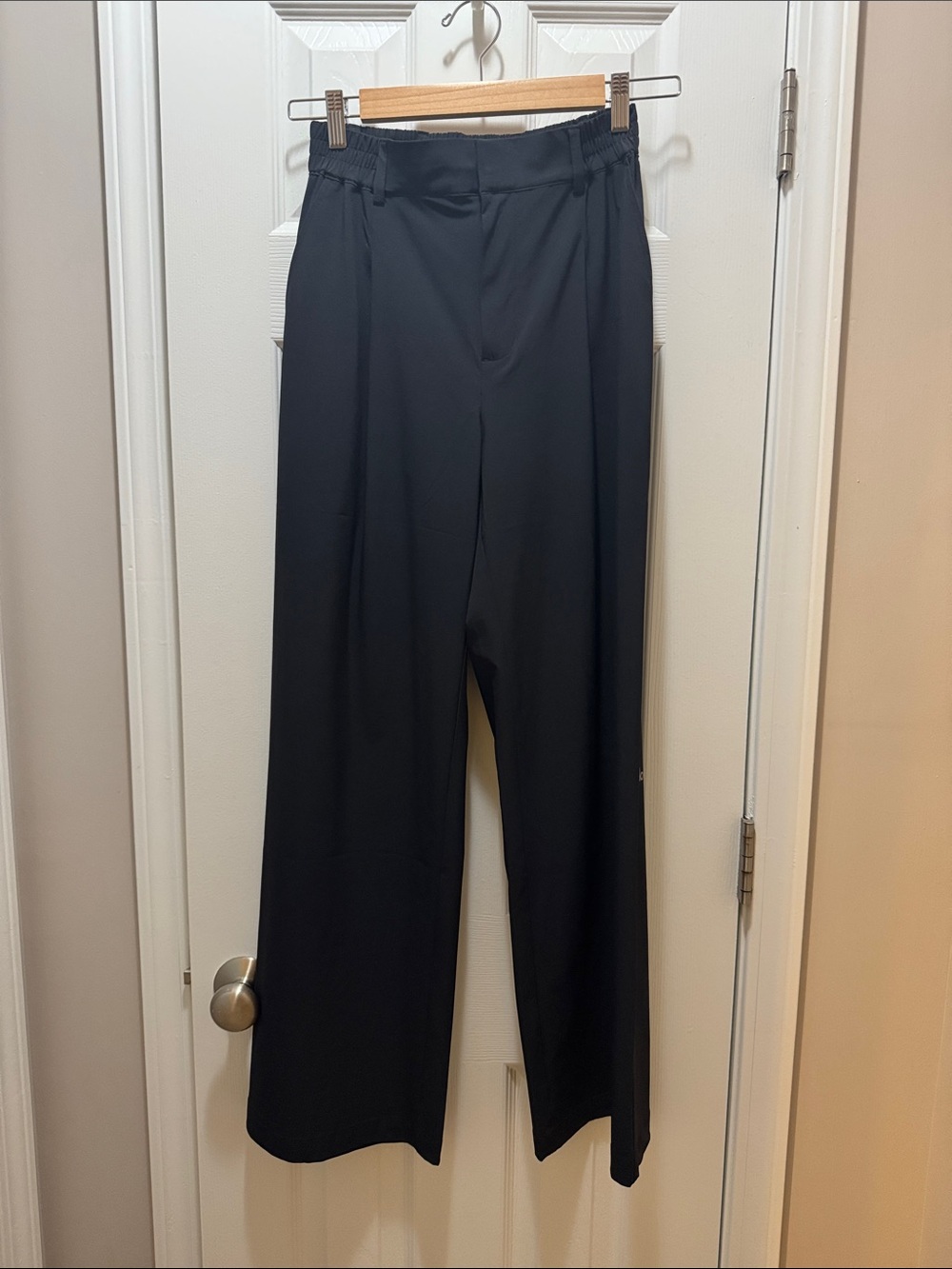 ALO Yoga Black Elastic-Waist Wide Leg Pants